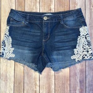 MUDD GIRLS DENIM SHORTS SIZE 16